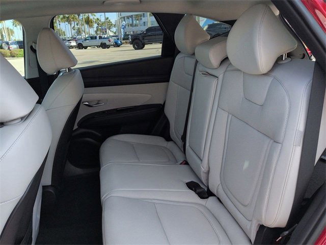 Used 2025 Hyundai Tucson Limited image 14