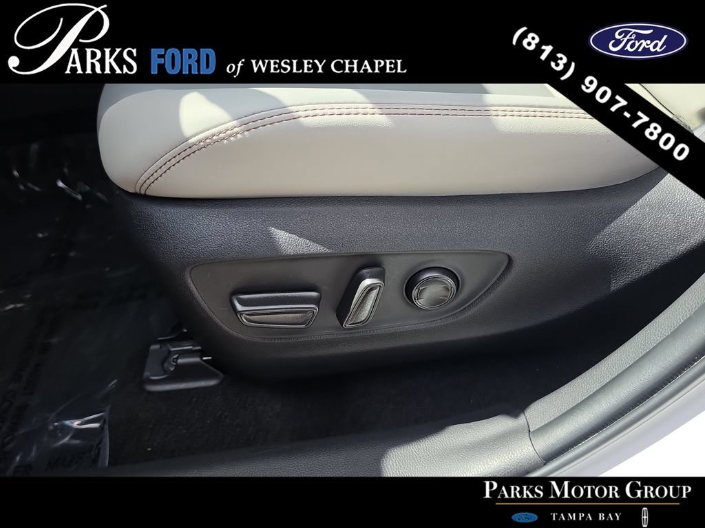 Used 2025 Toyota RAV4 XLE Premium w/ Weather Package FWD image 19
