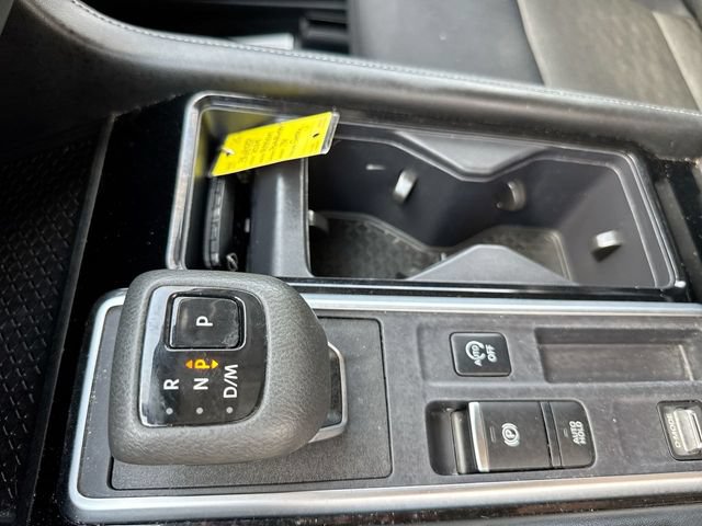 Used 2024 Nissan Pathfinder SV FWD image 19