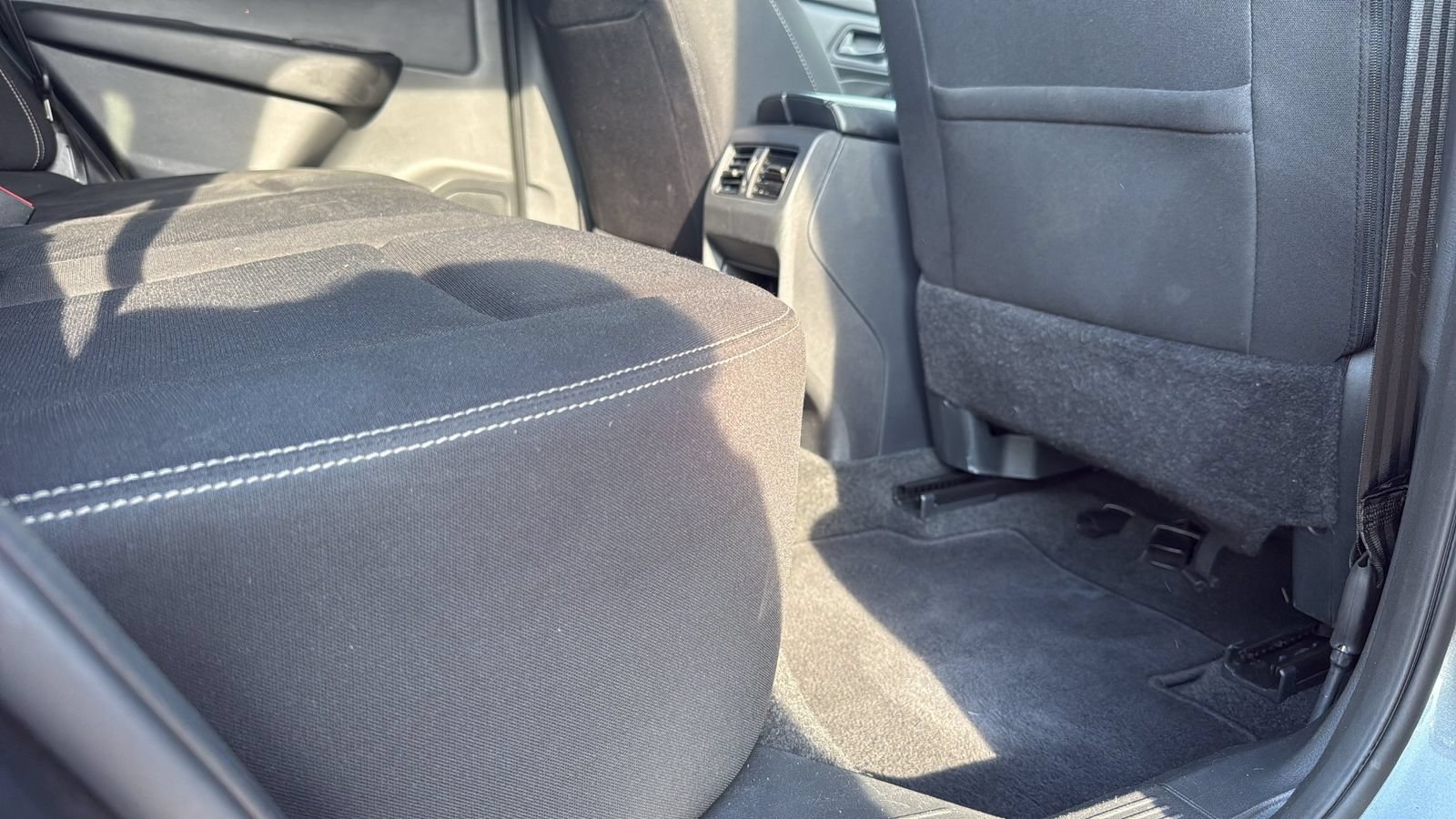 Used 2024 Nissan Rogue S FWD image 26