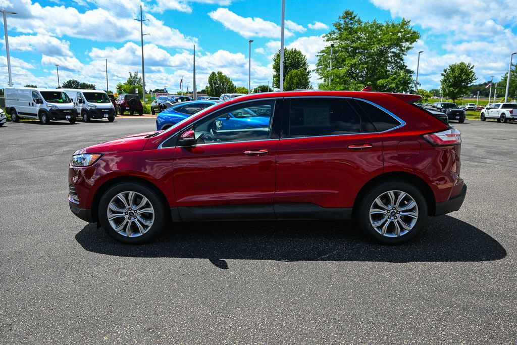 Certified 2019 Ford Edge Titanium w/ Equipment Group 301A AWD/4WD image 8