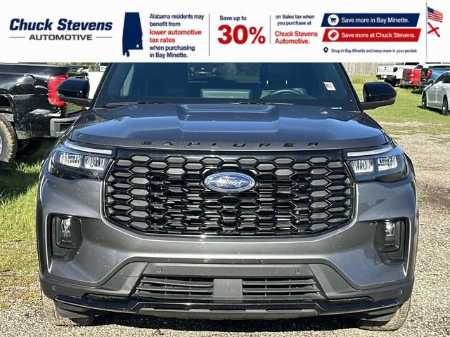 Certified 2025 Ford Explorer ST-Line AWD/4WD image 3