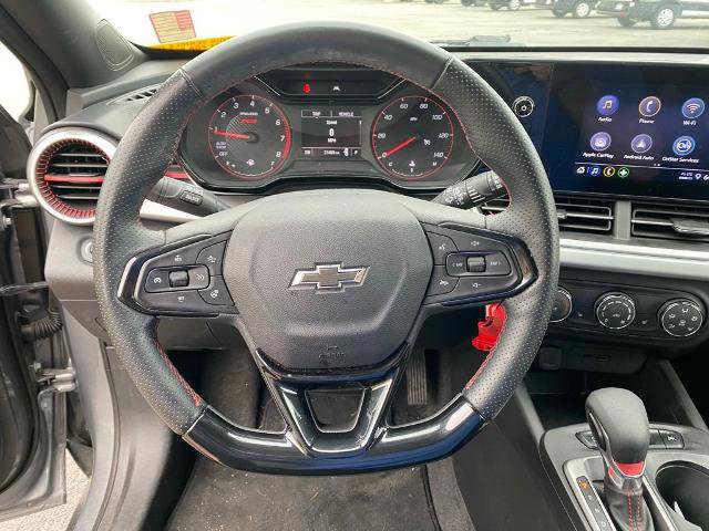 Used 2024 Chevrolet Trax RS w/ Sunroof Package FWD image 19