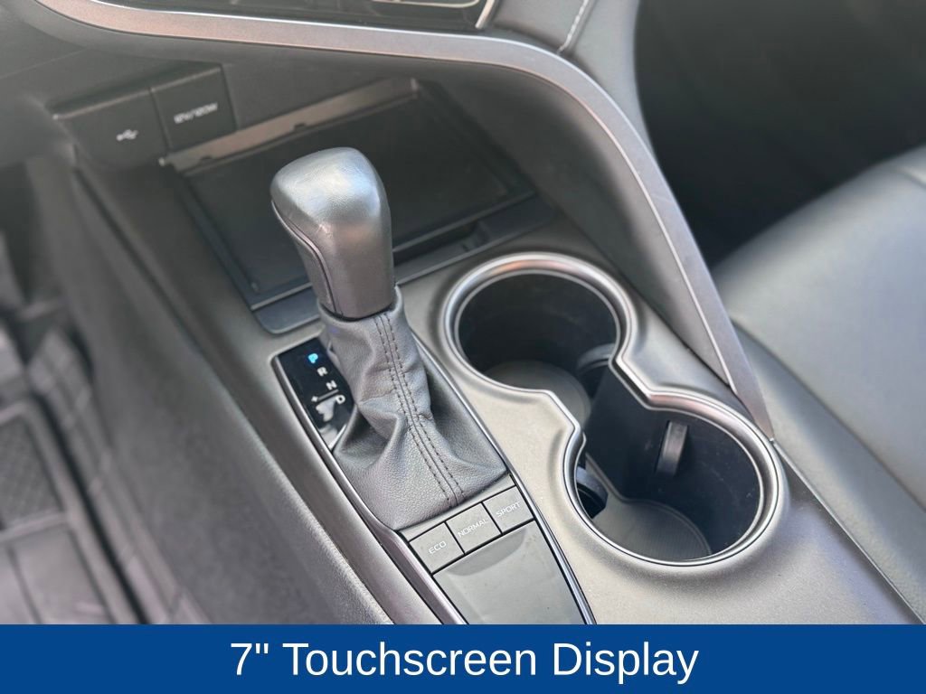 Used 2023 Toyota Camry SE image 17