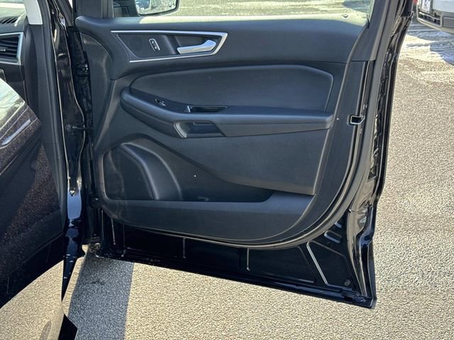 Certified 2019 Ford Edge SEL w/ Equipment Group 201A image 10