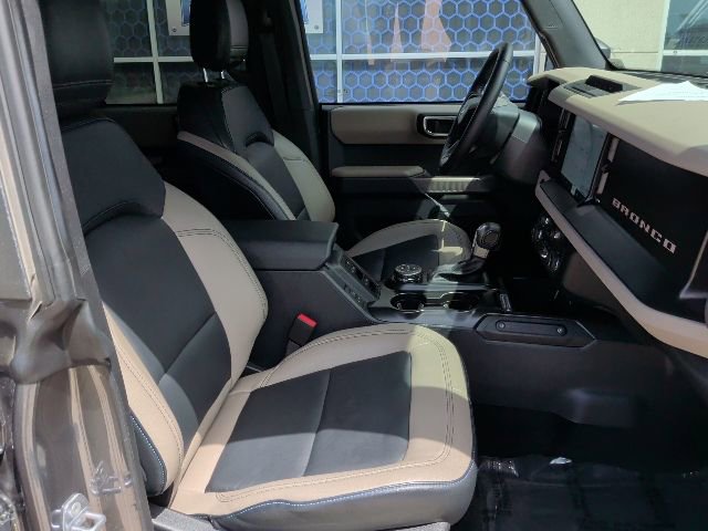 Certified 2023 Ford Bronco Wildtrak AWD/4WD image 16