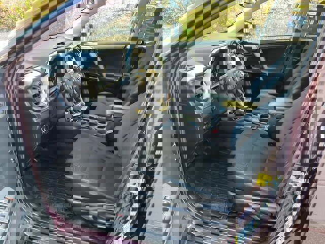 Used 2017 Toyota RAV4 LE image 13