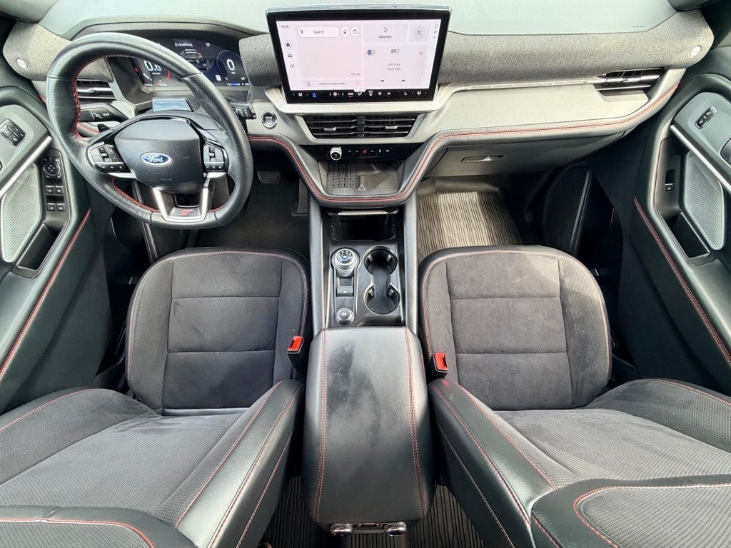 Certified 2025 Ford Explorer ST RWD image 23