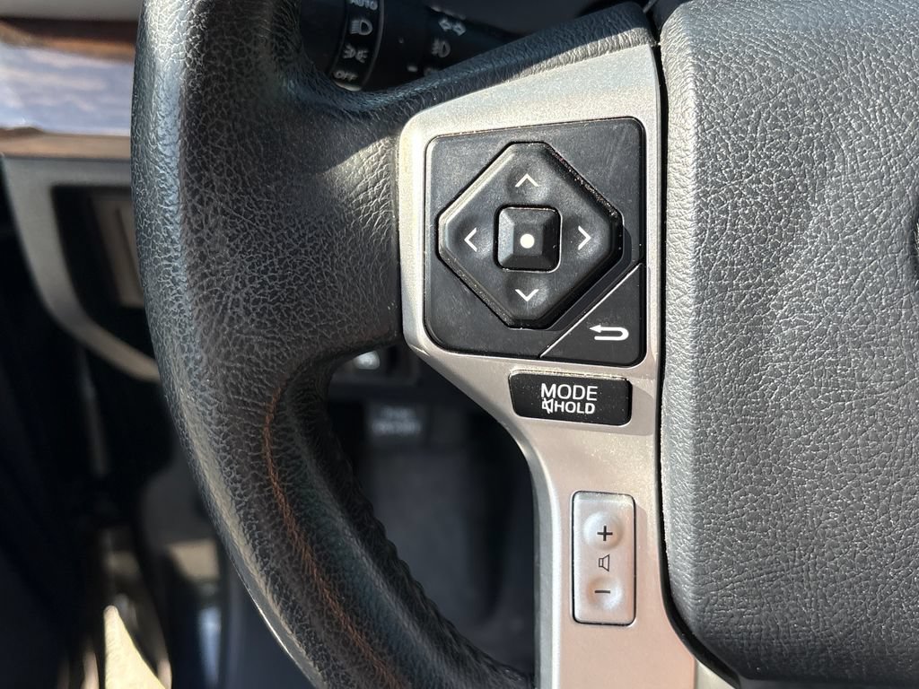 Used 2017 Toyota Tundra Limited w/ Limited Premium Package AWD/4WD image 17
