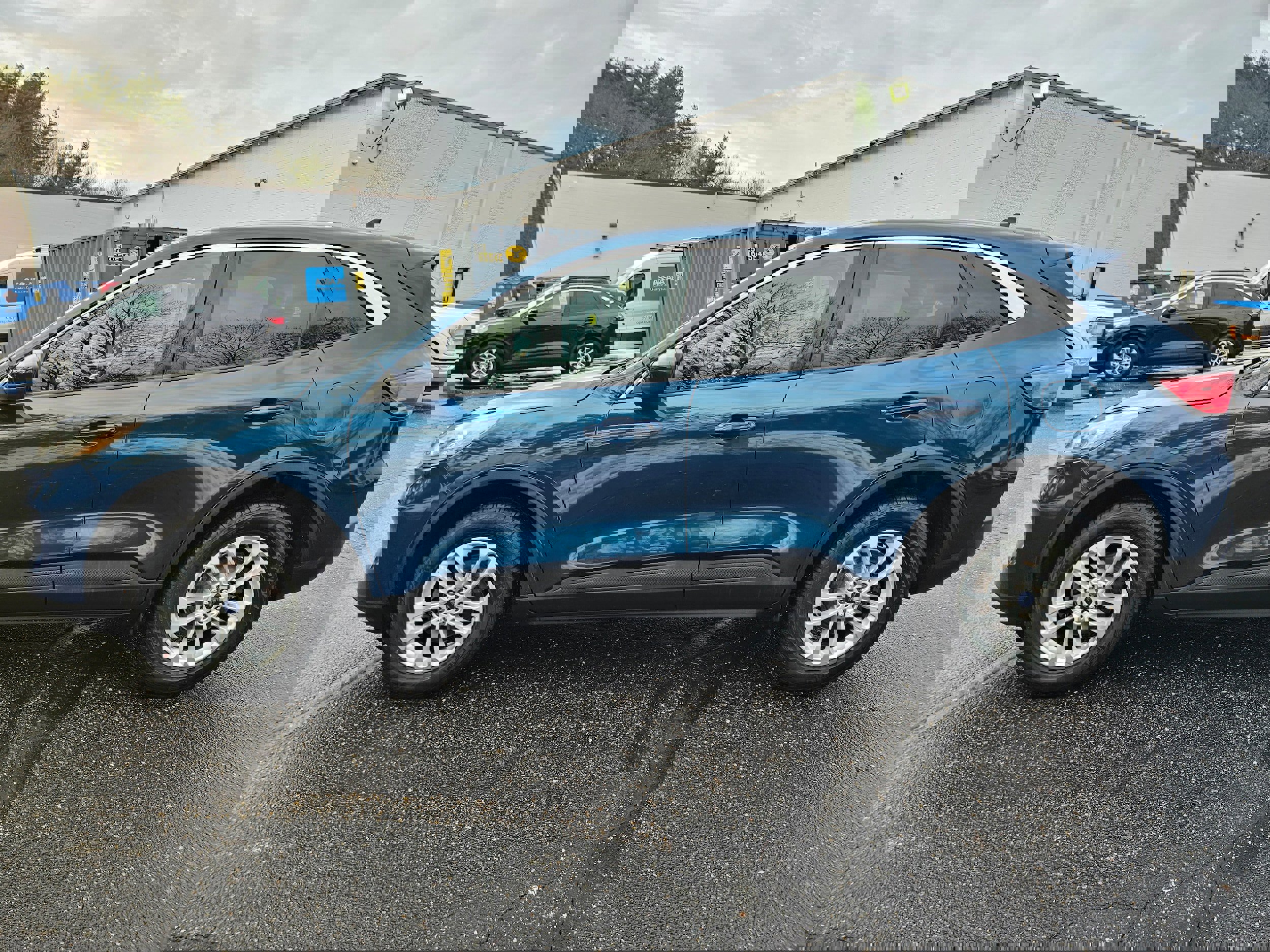 Certified 2020 Ford Escape SE image 6