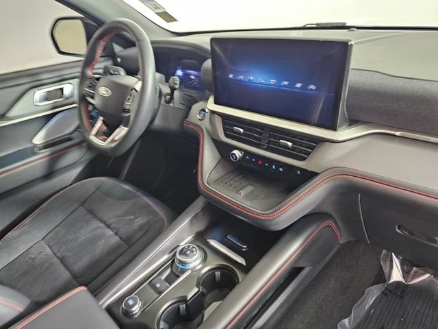 Certified 2025 Ford Explorer ST AWD/4WD image 10