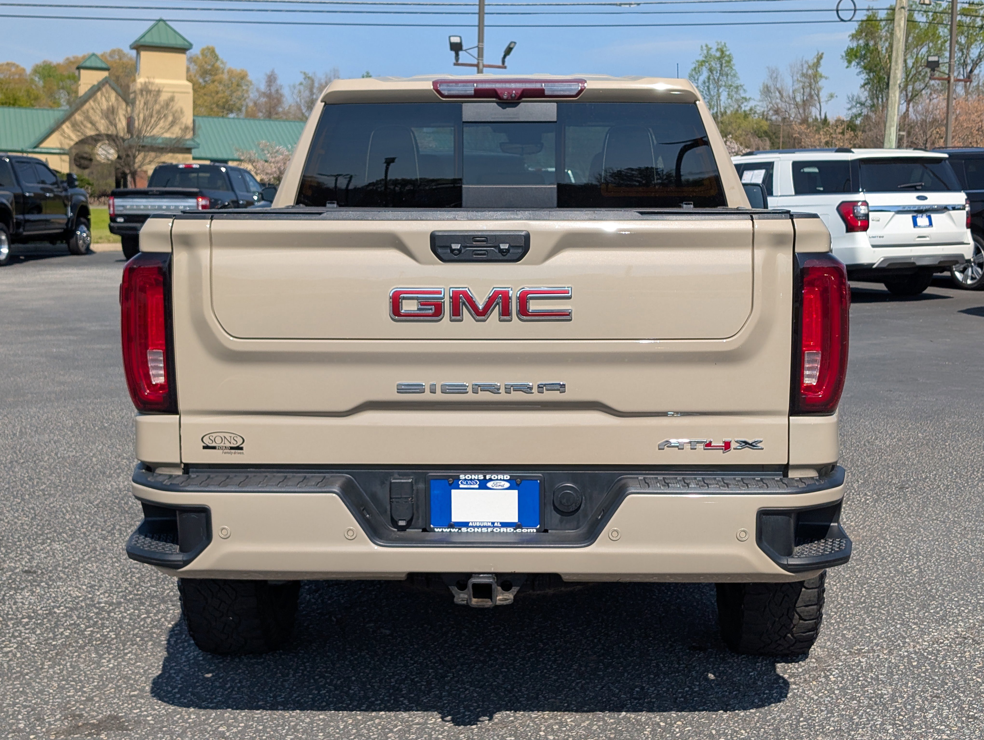 Used 2023 GMC Sierra 1500 AT4X AWD/4WD image 4