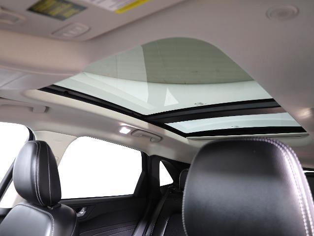 Certified 2022 Ford Escape Titanium w/ Class II Trailer Tow Package image 18