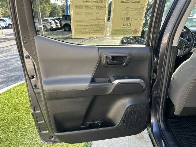 Used 2022 Toyota Tacoma SR5 w/ Technology Package RWD image 16