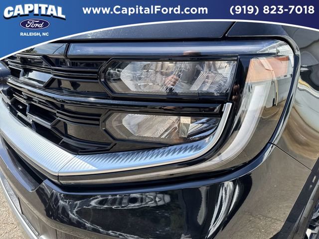 Certified 2025 Ford Expedition Max Platinum image 11