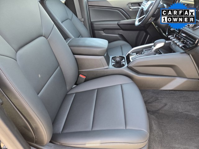 Used 2025 Chevrolet Colorado LT w/ LT Convenience Package image 12