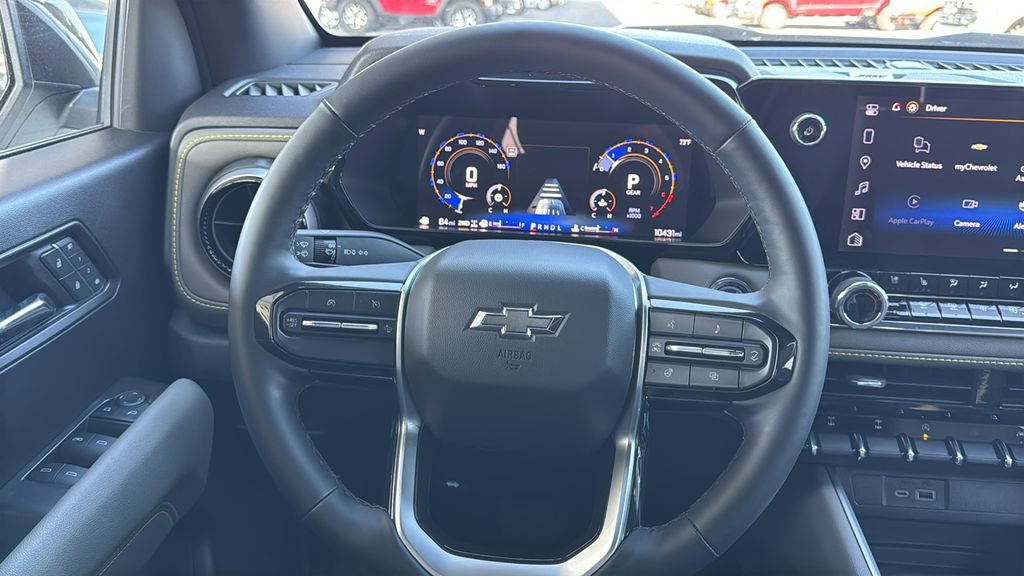 Used 2025 Chevrolet Colorado ZR2 w/ Technology Package image 13