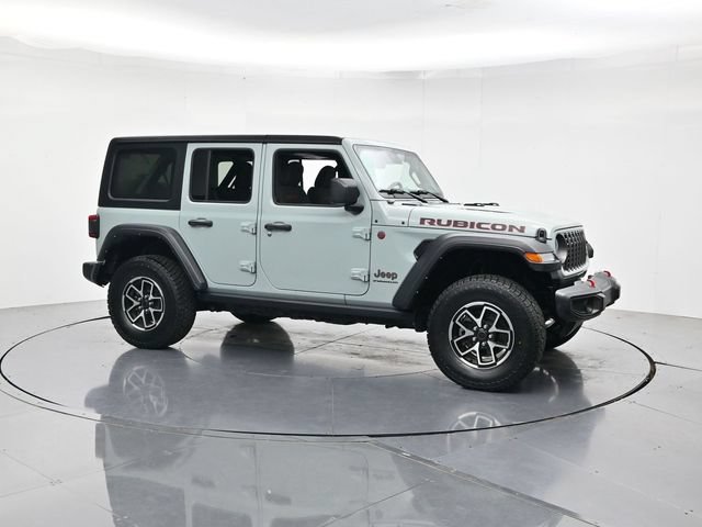Used 2024 Jeep Wrangler Unlimited Rubicon AWD/4WD image 3