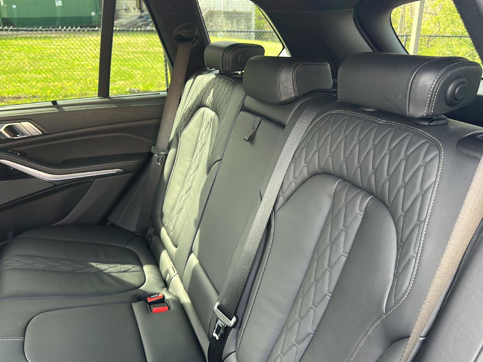 Used 2020 BMW X5 xDrive40i w/ M Sport Package image 28