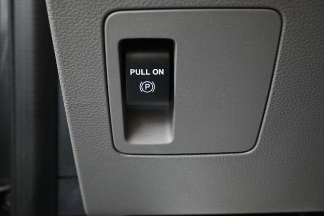 Certified 2020 Ford F150 XLT AWD/4WD image 9