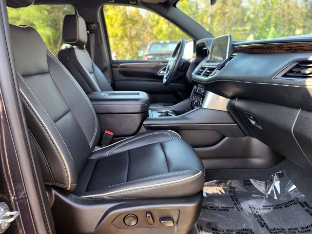 Used 2023 Chevrolet Tahoe Premier AWD/4WD image 11