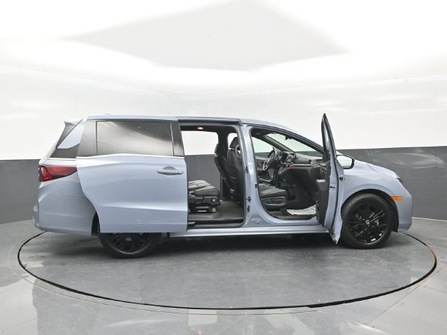 Used 2025 Honda Odyssey Sport-L image 28