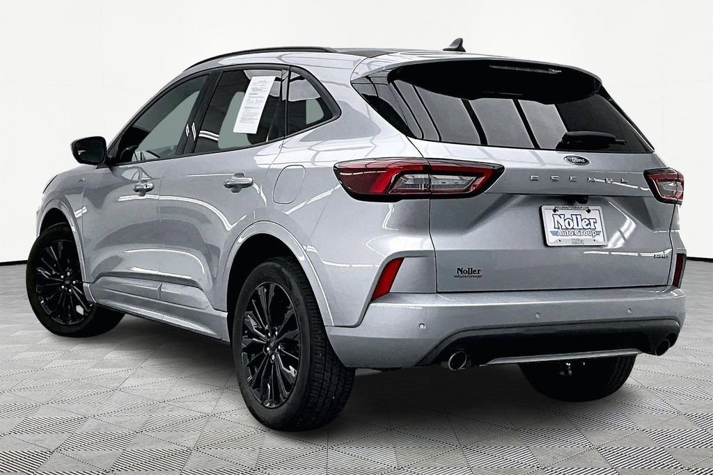 Certified 2023 Ford Escape ST-Line Elite image 2
