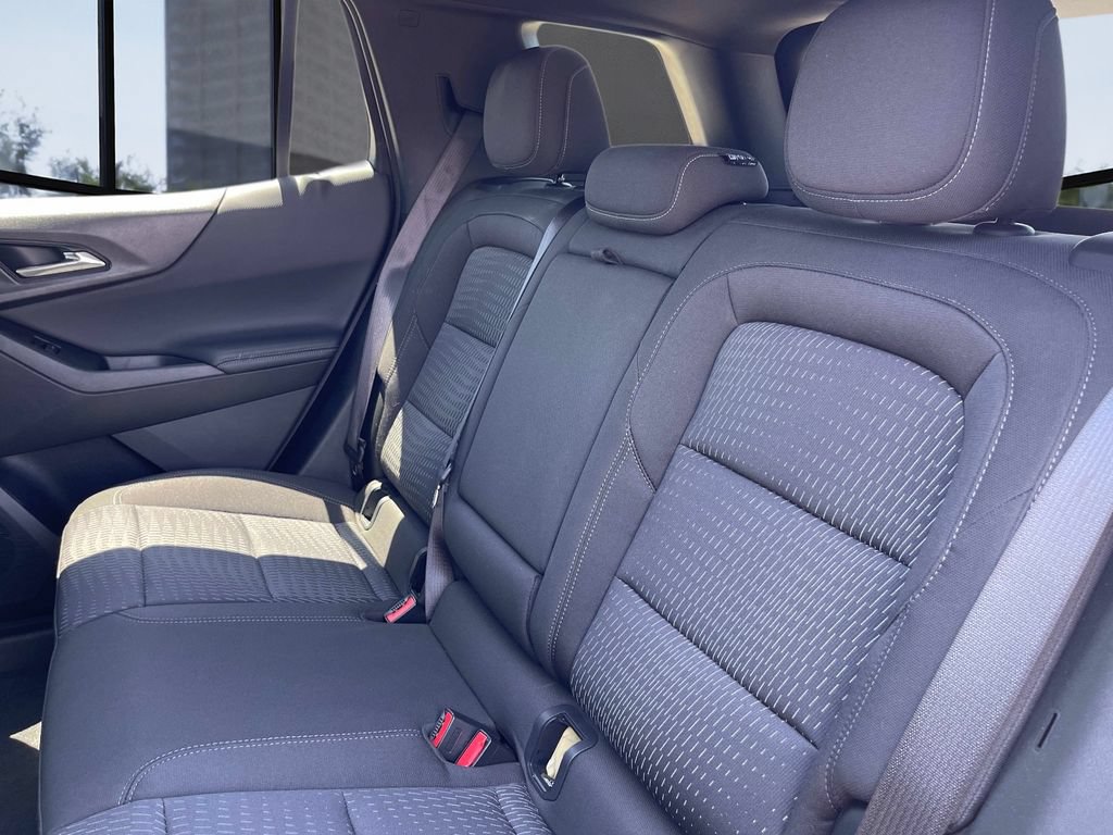 Used 2026 Chevrolet Equinox LT FWD image 19