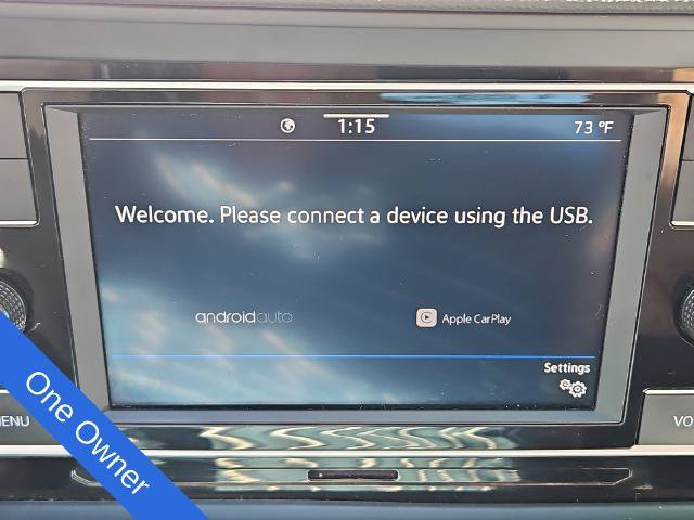 Used 2024 Volkswagen Jetta SE w/ Panoramic Sunroof Package FWD image 9