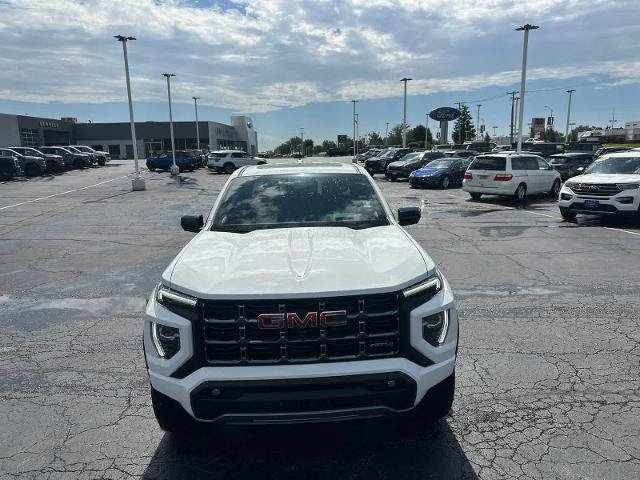 Used 2024 GMC Canyon AT4 w/ AT4 Premium Package AWD/4WD image 3