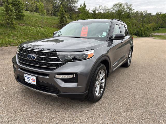 Certified 2022 Ford Explorer XLT w/ Equipment Group 202A AWD/4WD image 8