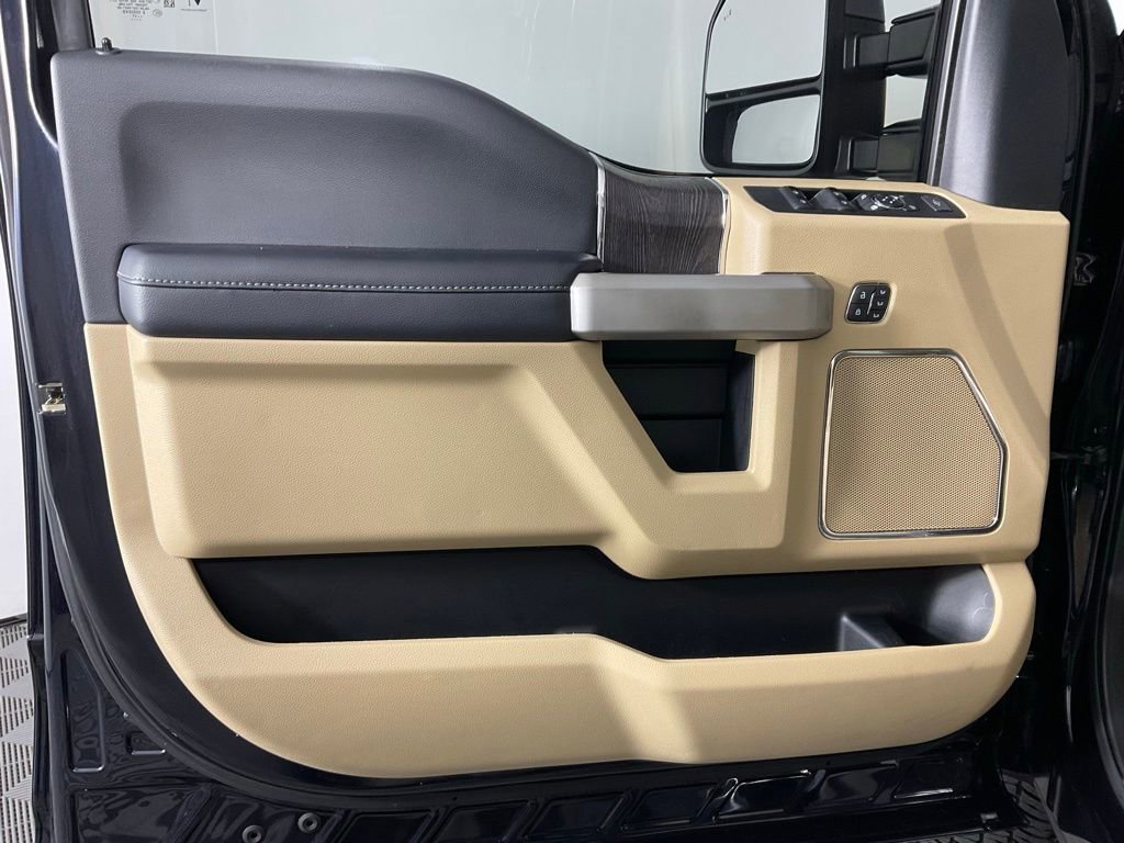 Certified 2021 Ford F250 Lariat w/ Lariat Value Package AWD/4WD image 11