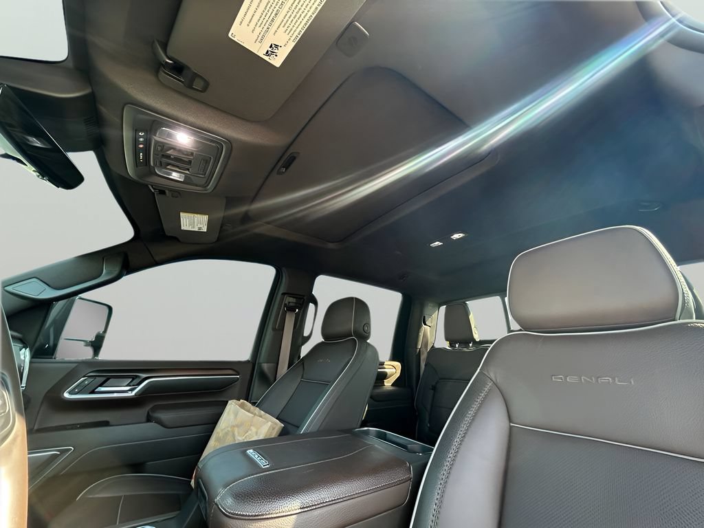 Used 2026 GMC Sierra 3500 Denali w/ Denali Reserve Package AWD/4WD image 12