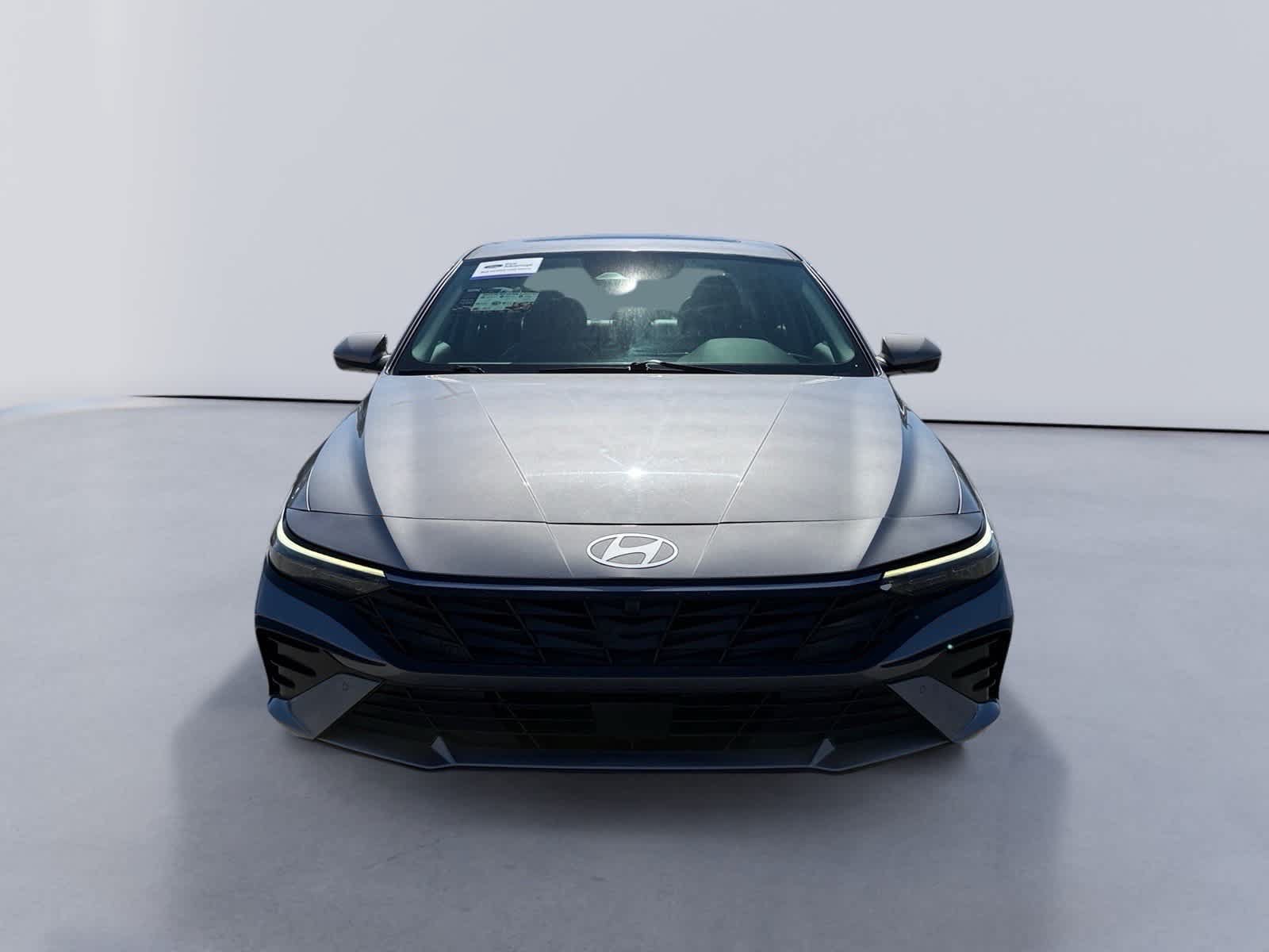 Used 2024 Hyundai Elantra Limited FWD image 8