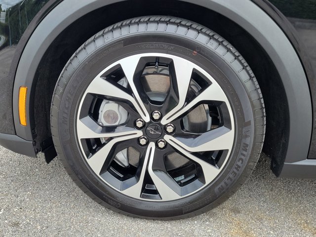 Certified 2025 Ford Mustang Mach-E Select RWD image 13