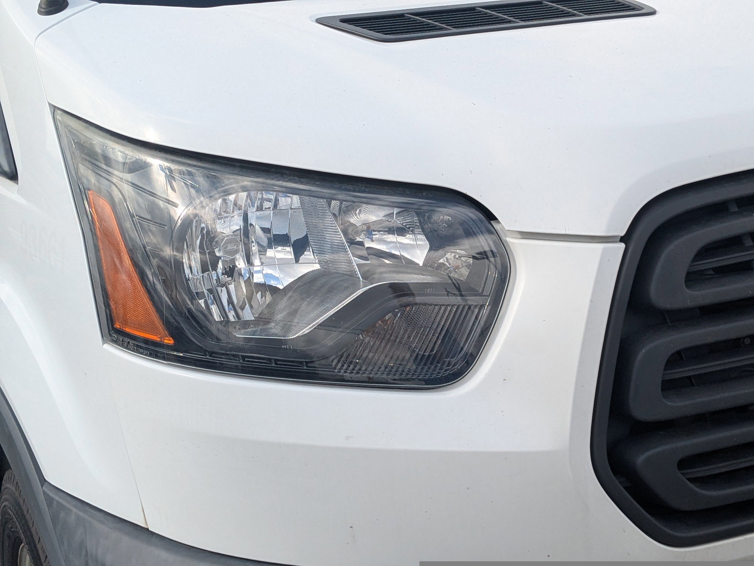 Certified 2018 Ford Transit 350 148 Low Roof image 9