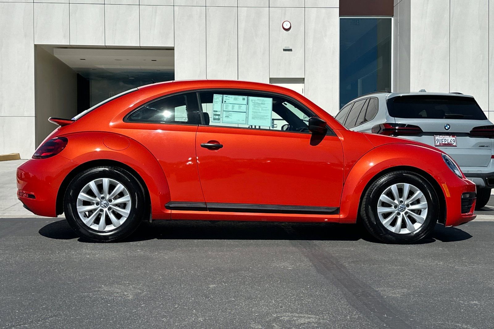 Used 2018 Volkswagen Beetle 2.0T S image 2