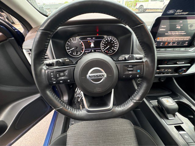 Used 2021 Nissan Rogue SV AWD/4WD image 15