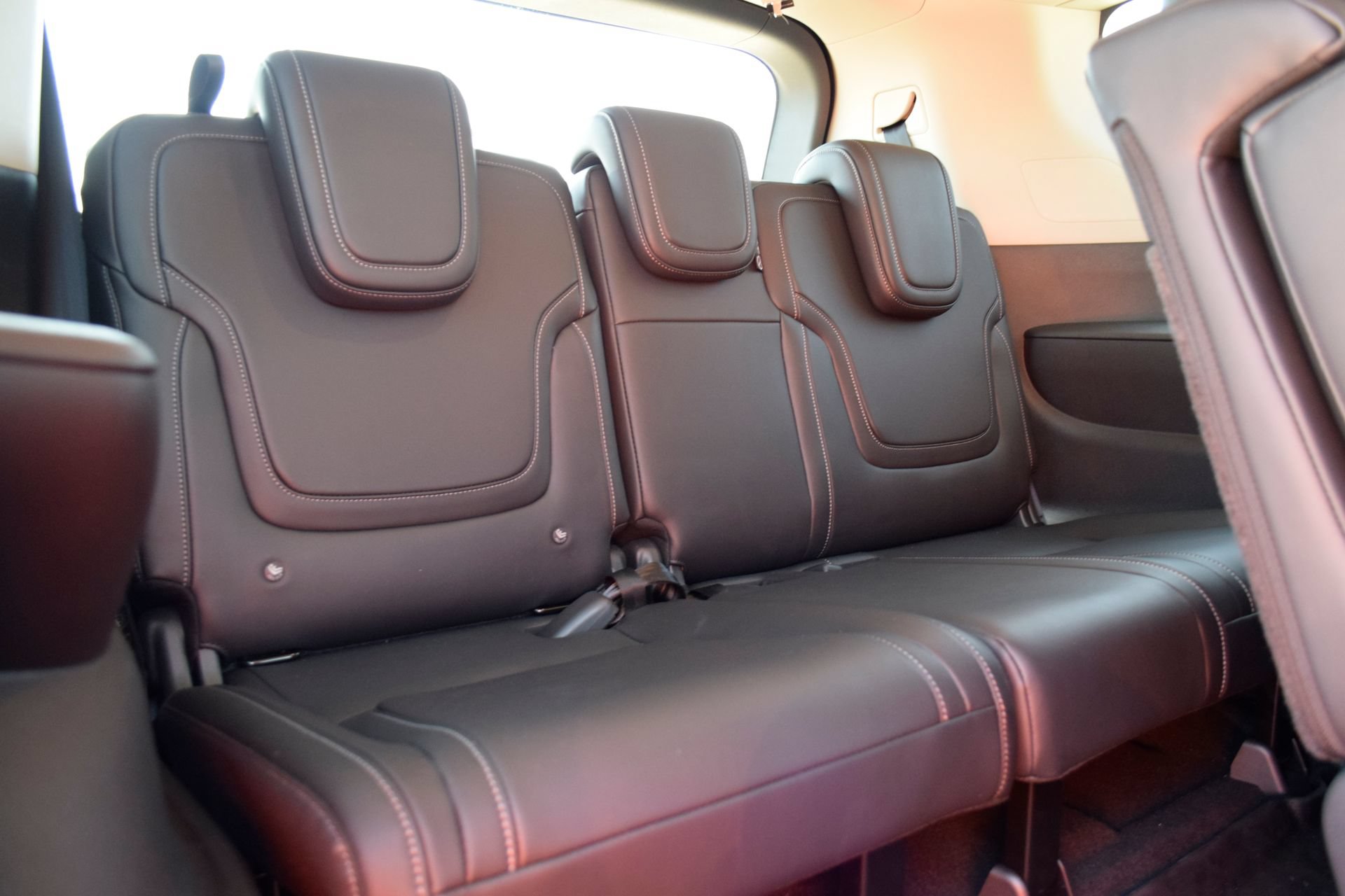 Used 2025 Nissan Armada SV RWD image 23
