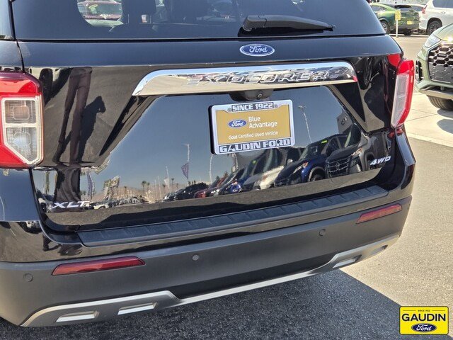 Certified 2022 Ford Explorer XLT w/ Equipment Group 202A AWD/4WD image 6