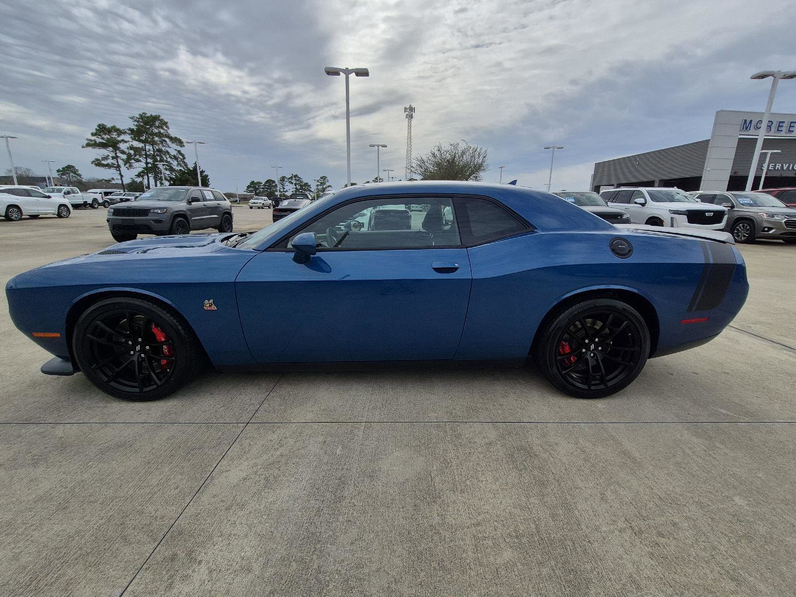Used 2022 Dodge Challenger R/T Scat Pack w/ Dynamics Package image 2