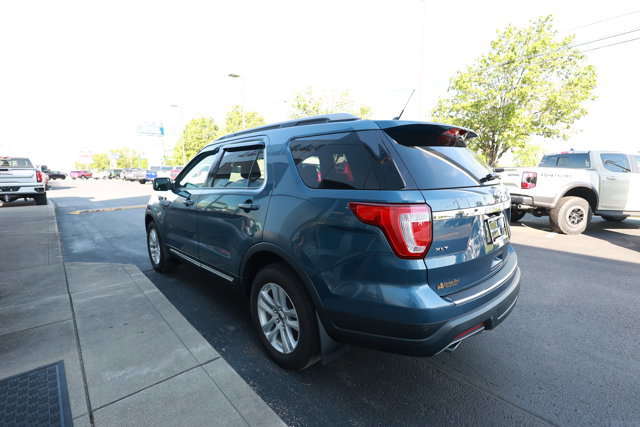 Certified 2018 Ford Explorer XLT w/ Equipment Group 202A AWD/4WD image 5
