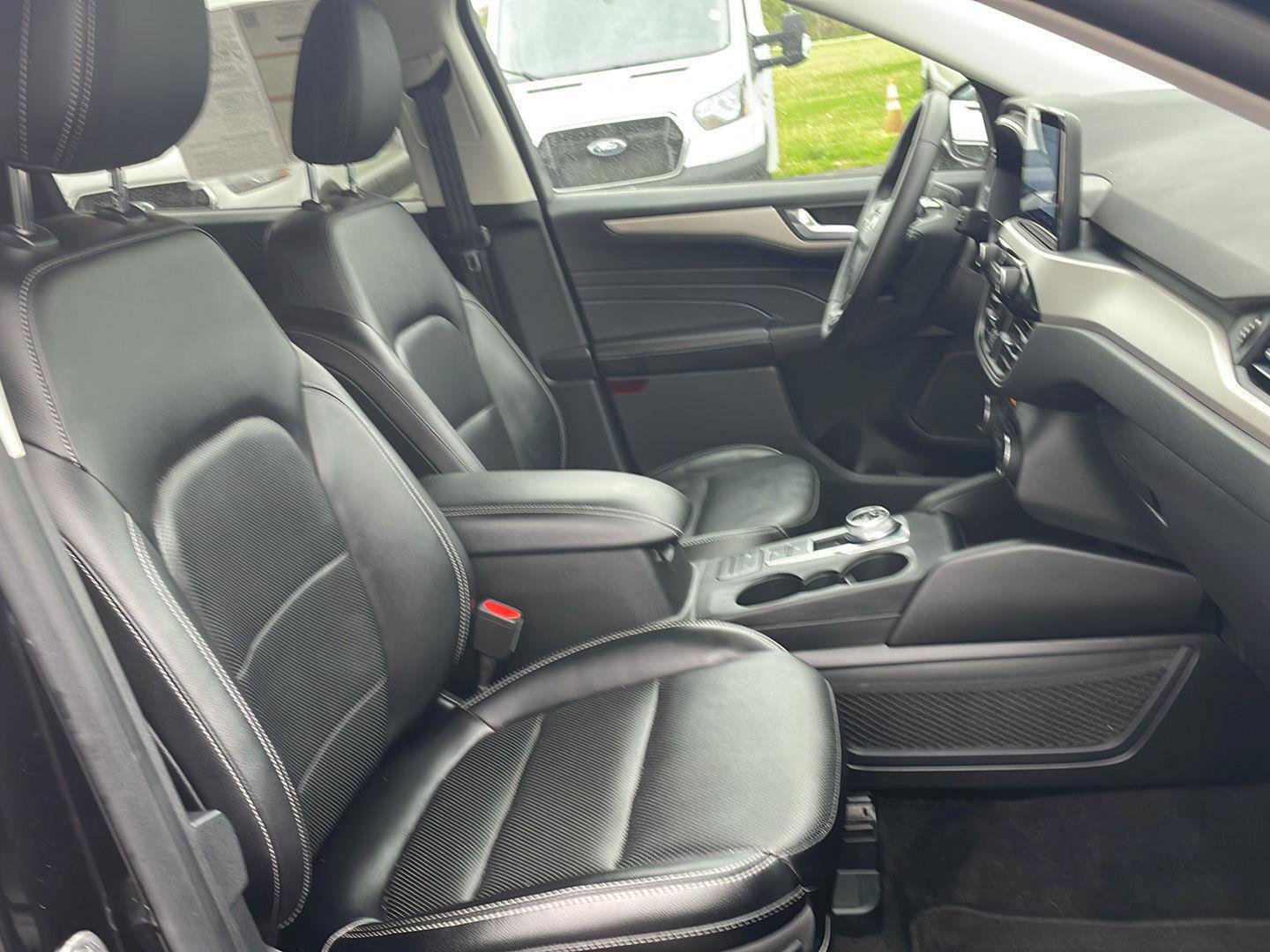 Certified 2022 Ford Escape SEL AWD/4WD image 25
