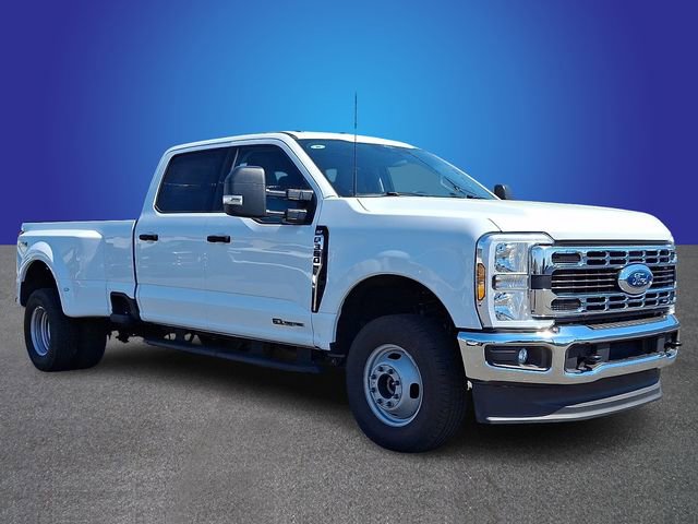 Certified 2026 Ford F350 XLT image 3