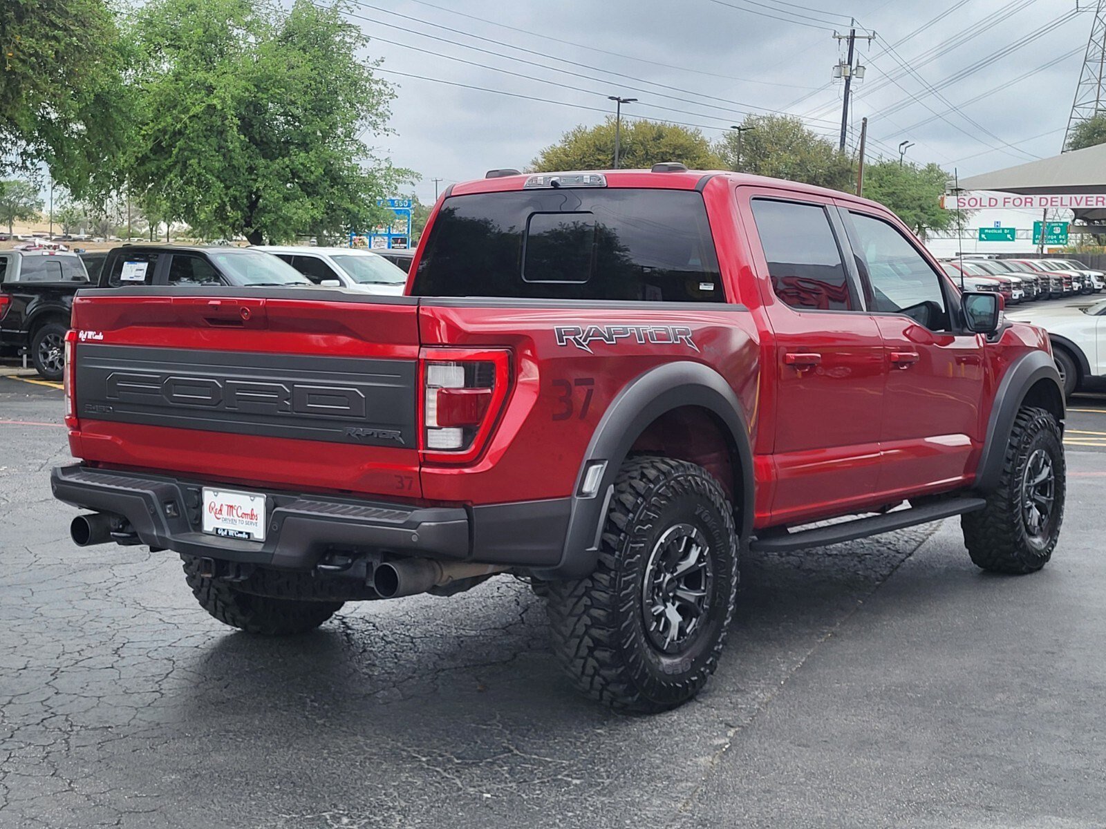 Certified 2022 Ford F150 Raptor w/ Raptor 37 Performance Package image 4