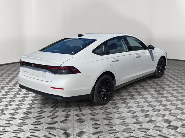 Used 2025 Honda Accord SE image 6