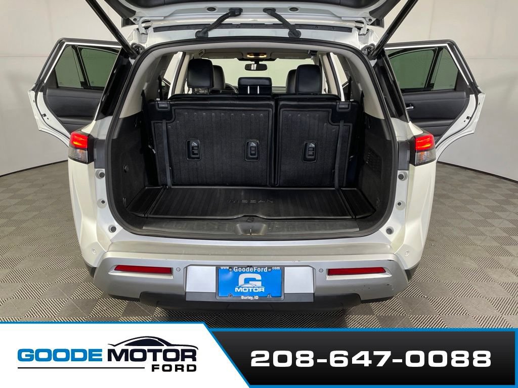 Used 2022 Nissan Pathfinder SL w/ Cargo Package AWD/4WD image 21