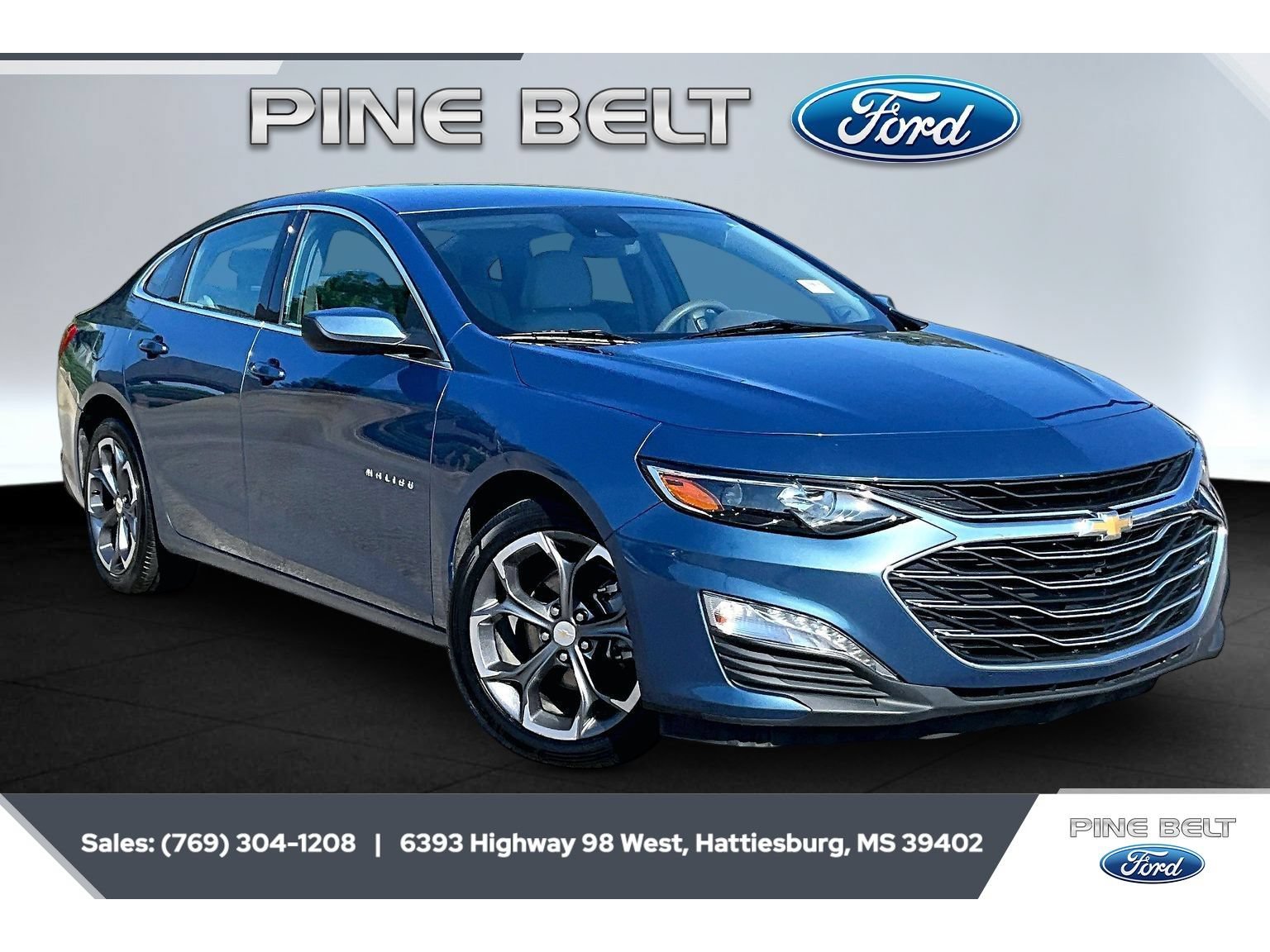 Used 2024 Chevrolet Malibu LT FWD image 1