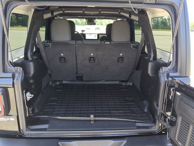 Used 2024 Jeep Wrangler Unlimited Sport AWD/4WD image 31