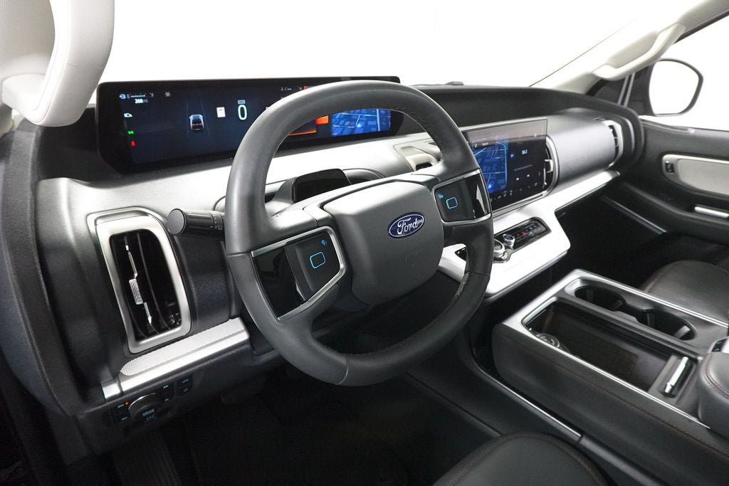 Certified 2025 Ford Expedition Active AWD/4WD image 27